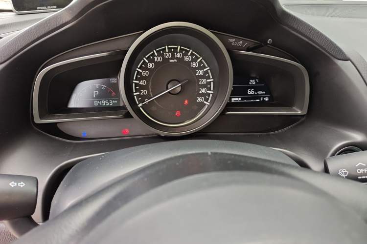 Used Mazda 3 Axela 2019 Cloud-Controlled Sedan 1.5L Automatic Luxury Model China VI Standard Instrument Cluster