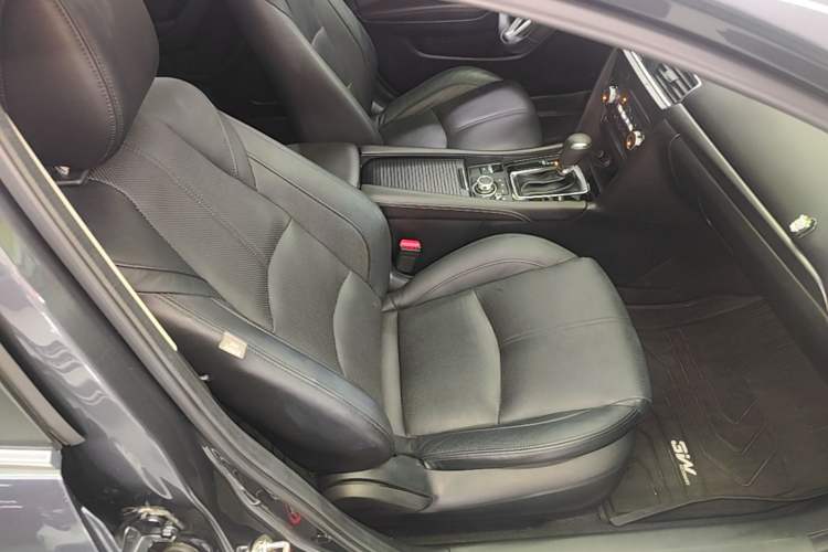 Used Mazda 3 Axela 2019 CloudControl Edition Hatchback 2.0L Automatic Sport Model China VI Standard Right Front Seat