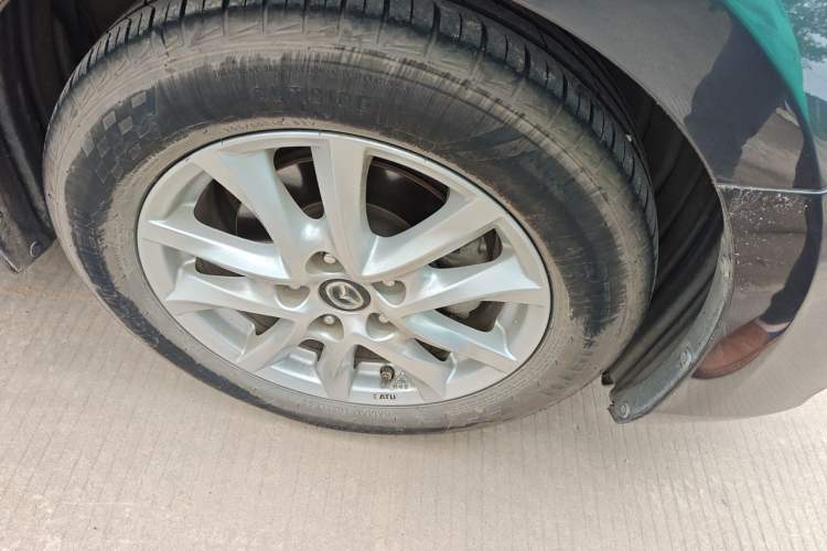 Used Mazda 3 Axela 2019 Cloud-Controlled Sedan 1.5L Automatic Luxury Model China VI Standard Right Front Wheel Hub