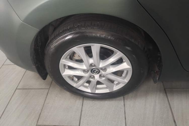 Used Mazda 3 Axela 2019 Cloud-Control Edition Hatchback 1.5L Automatic Comfort Model China VI Standard Right Rear Wheel Hub