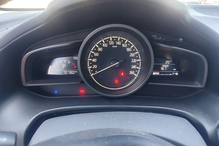 Used Mazda 3 Axela 2019 Cloud-Controlled Sedan 1.5L Automatic Luxury Model China VI Standard Instrument Cluster
