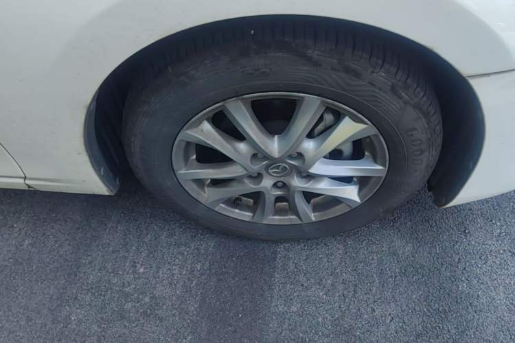 Used Mazda 3 Axela 2019 Cloud-Controlled Sedan 1.5L Automatic Luxury Model China VI Standard Right Front Wheel Hub