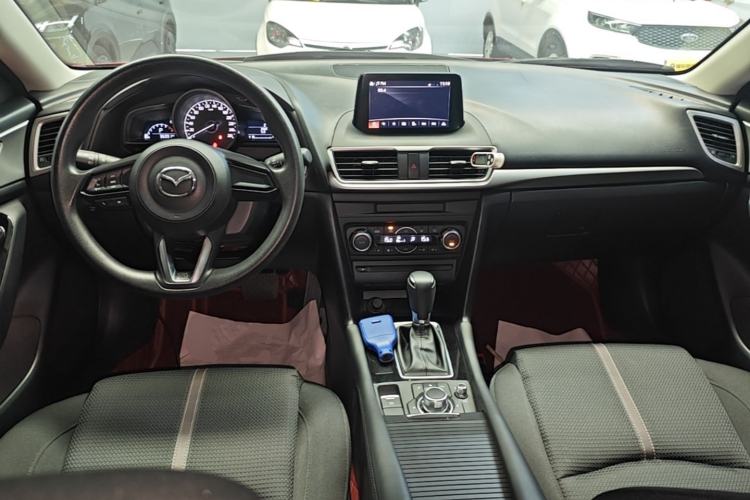 Used Mazda 3 Axela 2019 Cloud-Controlled Sedan 1.5L Automatic Luxury Model China VI Standard Center Console
