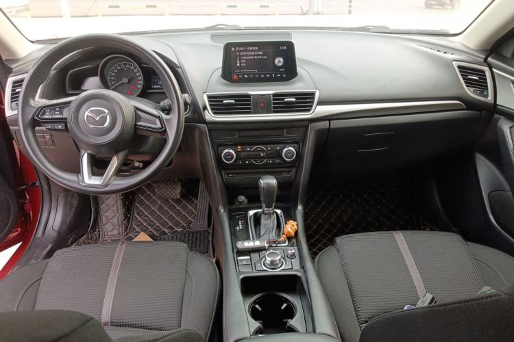 Used Mazda 3 Axela 2019 Cloud-Controlled Version Sedan 1.5L Automatic Luxury Trim China V Standard Center Console