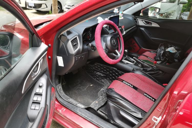 Used Mazda 3 Axela 2019 Cloud-Controlled Version Sedan 1.5L Automatic Comfort Trim China VI Standard Driver Seat