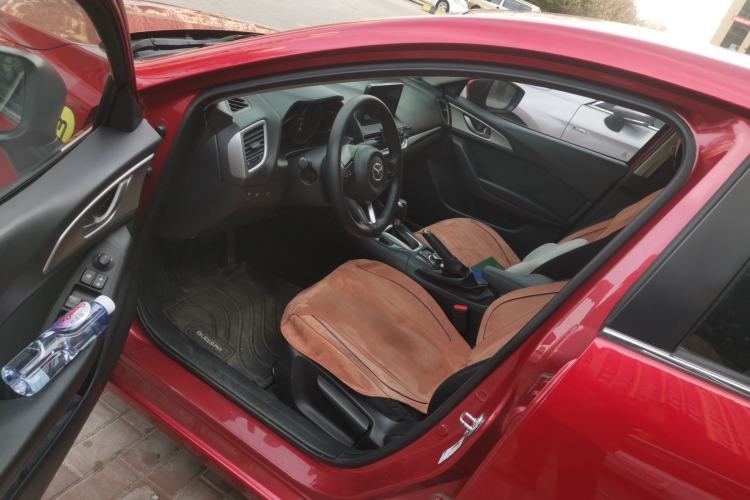 Used Mazda 3 Axela 2019 Cloud-Controlled Version Sedan 1.5L Automatic Comfort Trim China VI Standard Driver Seat
