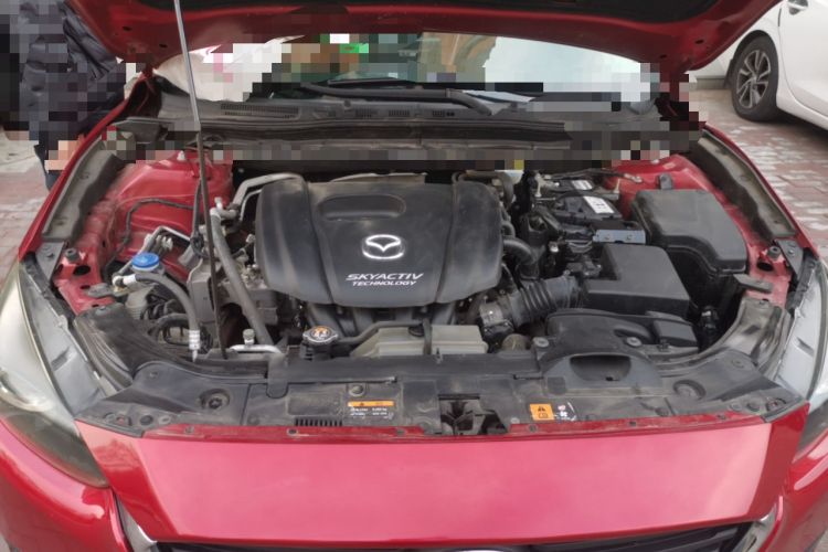 Used Mazda 3 Axela 2019 Cloud-Controlled Version Sedan 1.5L Automatic Comfort Trim China VI Standard Engine Bay
