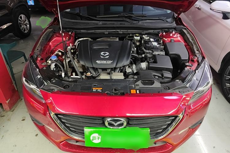 Used Mazda 3 Axela 2019 Cloud-Controlled Sedan 1.5L Automatic Luxury Model China VI Standard Engine Bay