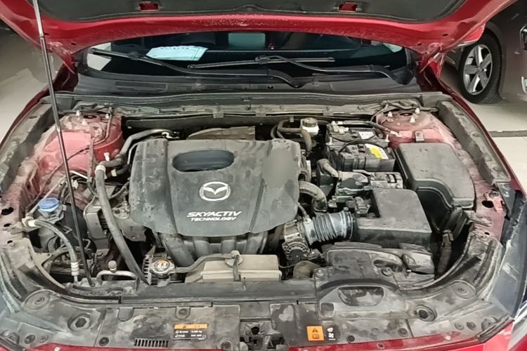 Used Mazda 3 Axela 2019 Cloud-Controlled Version Sedan 1.5L Automatic Luxury Trim China V Standard Engine Bay