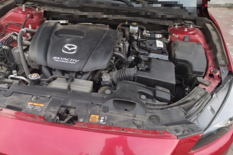 Used Mazda 3 Axela 2019 Cloud-Controlled Version Sedan 1.5L Automatic Comfort Trim China VI Standard Engine Bay Left