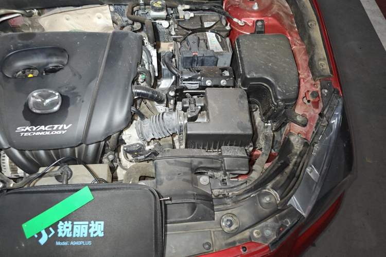 Used Mazda 3 Axela 2019 Cloud-Controlled Sedan 1.5L Automatic Luxury Model China VI Standard Engine Bay Left