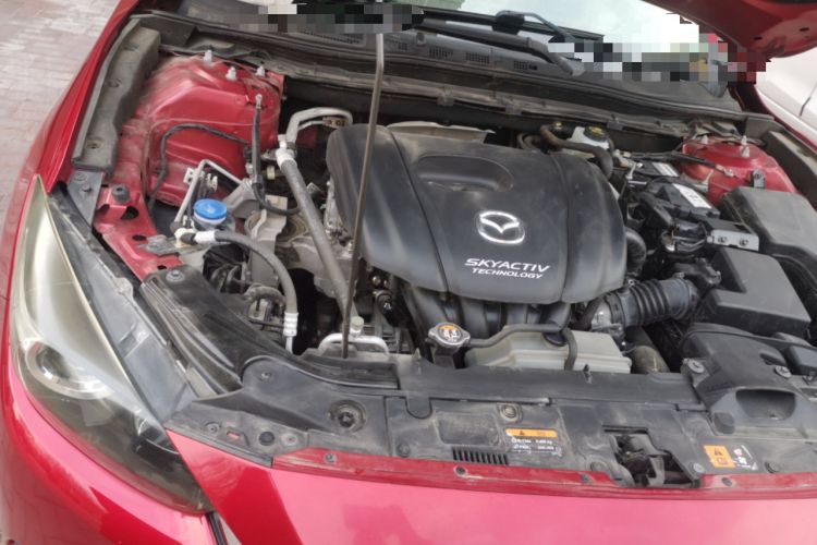 Used Mazda 3 Axela 2019 Cloud-Controlled Version Sedan 1.5L Automatic Comfort Trim China VI Standard Engine Bay Right