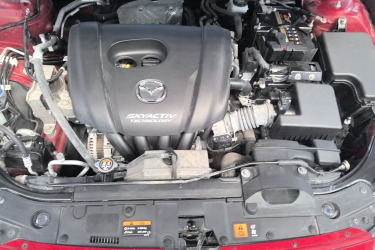 Used Mazda 3 Axela 2019 Cloud-Controlled Sedan 1.5L Automatic Luxury Model China VI Standard Engine Bay
