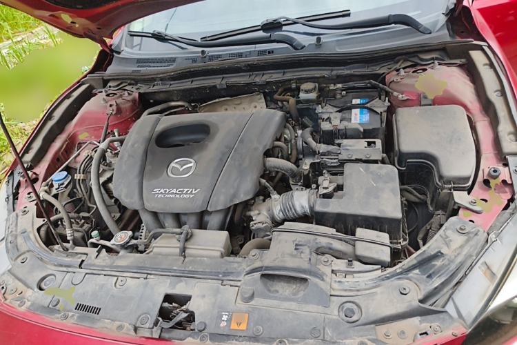 Used Mazda 3 Axela 2019 Cloud-Controlled Version Sedan 1.5L Automatic Comfort Trim China V Standard Engine Bay
