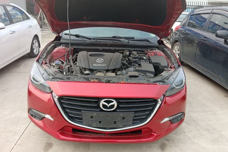 Used Mazda 3 Axela 2019 Cloud-Controlled Version Sedan 1.5L Automatic Luxury Trim China V Standard Engine Bay