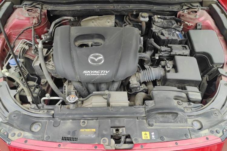 Used Mazda 3 Axela 2019 Cloud-Controlled Sedan 1.5L Automatic Luxury Model China VI Standard Engine Bay