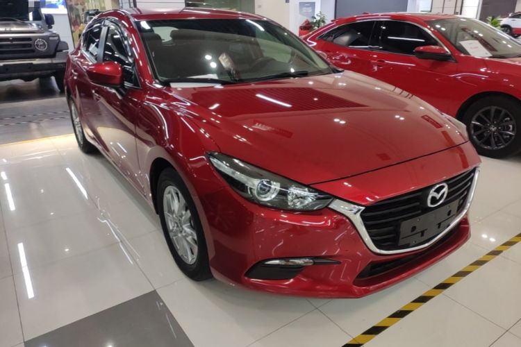 Used Mazda 3 Axela 2019 Cloud-Control Edition Hatchback 1.5L Automatic Comfort Model China VI Standard Exterior 1