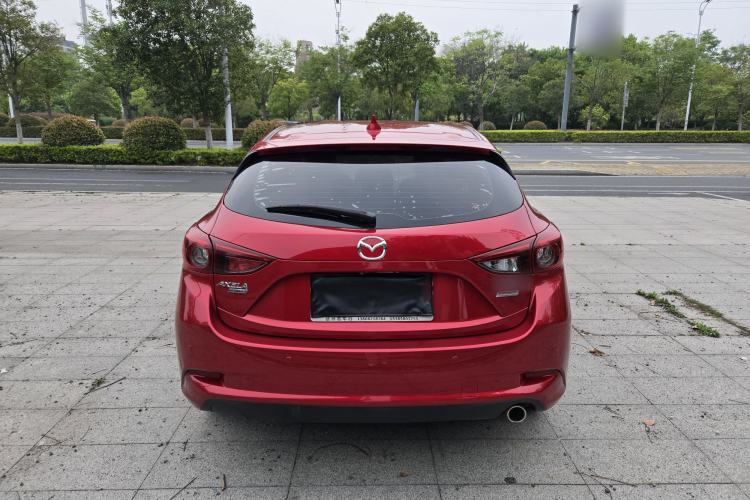 Used Mazda 3 Axela 2019 Cloud-Controlled Edition Hatchback 1.5L Automatic Luxury Model China VI Standard Exterior 3