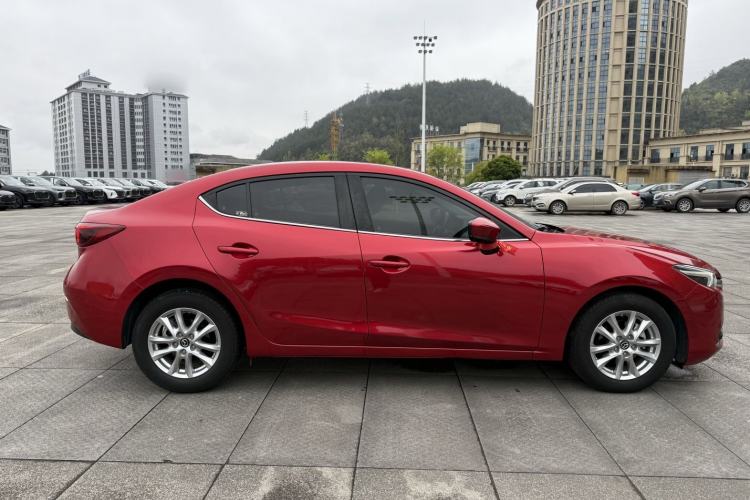 Used Mazda 3 Axela 2019 Cloud-Controlled Version Sedan 1.5L Automatic Luxury Trim China V Standard Exterior 4