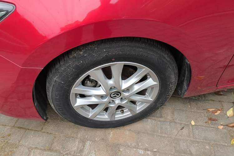 Used Mazda 3 Axela 2019 Cloud-Controlled Version Sedan 1.5L Automatic Comfort Trim China VI Standard Exterior 4