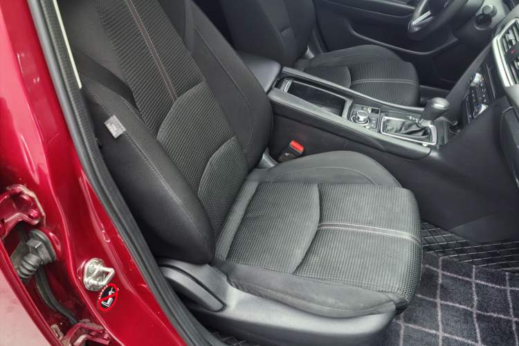 Used Mazda 3 Axela 2019 Cloud-Controlled Sedan 1.5L Automatic Luxury Model China VI Standard Exterior 4