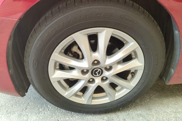 Used Mazda 3 Axela 2019 Cloud-Controlled Sedan 1.5L Automatic Luxury Model China VI Standard Exterior 4
