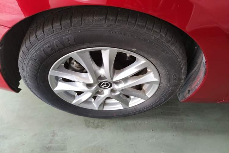 Used Mazda 3 Axela 2019 Cloud-Controlled Version Sedan 1.5L Automatic Comfort Trim China VI Standard Exterior 4