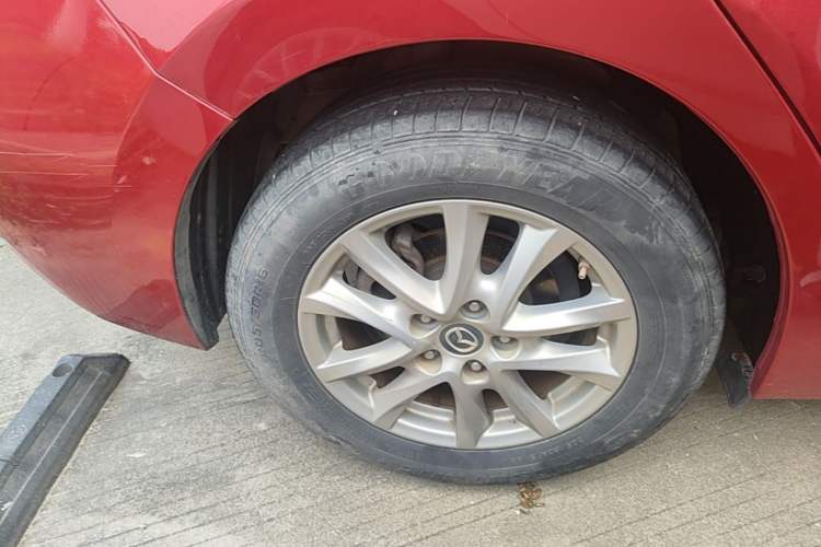 Used Mazda 3 Axela 2019 Cloud-Controlled Version Sedan 1.5L Automatic Comfort Trim China VI Standard Exterior 5