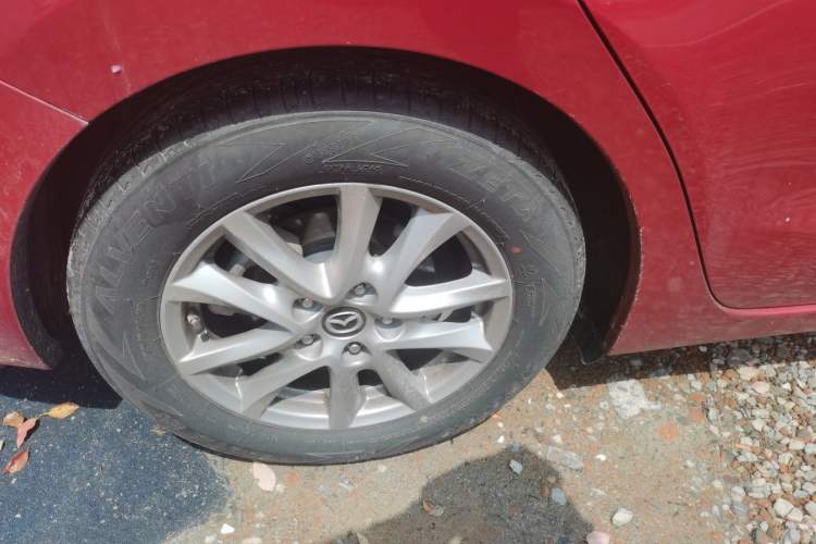 Used Mazda 3 Axela 2019 Cloud-Controlled Sedan 1.5L Automatic Luxury Model China VI Standard Exterior 5