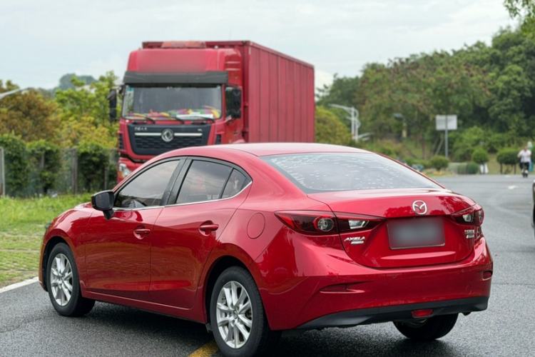 Used Mazda 3 Axela 2019 Cloud-Controlled Sedan 1.5L Automatic Luxury Model China VI Standard Exterior 7
