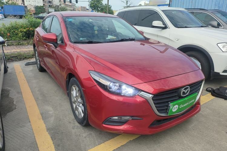 Used Mazda 3 Axela 2019 Cloud-Controlled Version Sedan 1.5L Automatic Comfort Trim China VI Standard Front Right 45 Deg