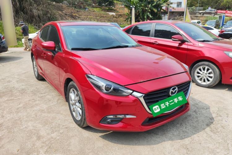 Used Mazda 3 Axela 2019 Cloud-Controlled Sedan 1.5L Automatic Luxury Model China VI Standard Front Right 45 Deg