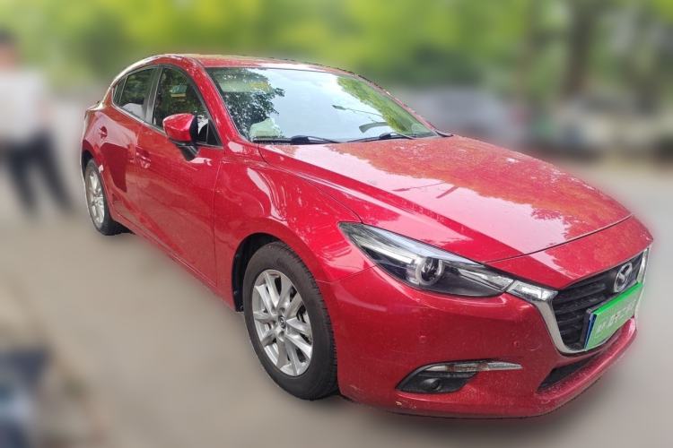 Used Mazda 3 Axela 2019 Cloud-Controlled Edition Hatchback 1.5L Automatic Luxury Model China VI Standard Front Right 45 Deg
