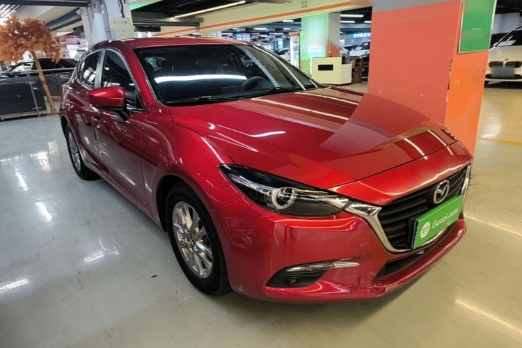 Used Mazda 3 Axela 2019 Cloud-Controlled Edition Hatchback 1.5L Automatic Luxury Model China VI Standard Front Right 45 Deg