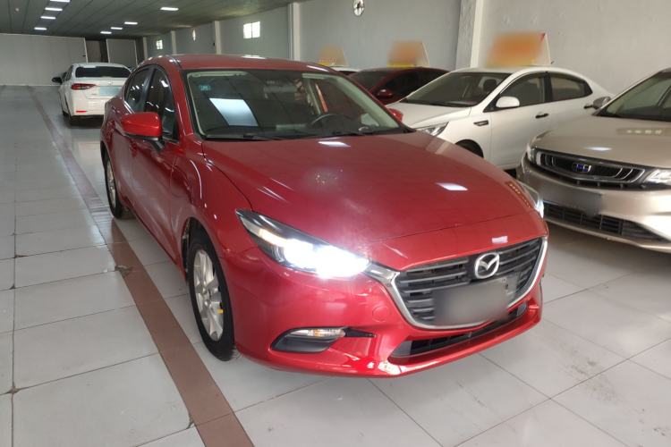 Used Mazda 3 Axela 2019 Cloud-Controlled Version Sedan 1.5L Automatic Comfort Trim China VI Standard Front Right 45 Deg