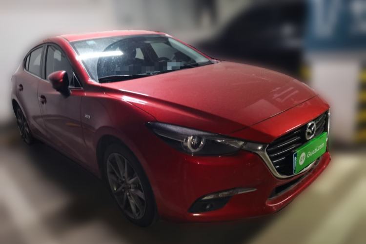 Used Mazda 3 Axela 2019 Cloud-Controlled Version Hatchback 2.0L Automatic Luxury Model China VI Standard Front Right 45 Deg