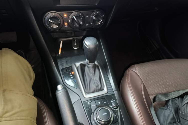 Used Mazda 3 Axela 2019 Cloud-Controlled Version Sedan 1.5L Automatic Comfort Trim China VI Standard Gear Lever