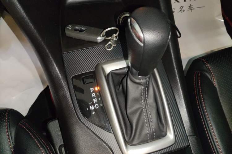 Used Mazda 3 Axela 2019 Cloud-Control Edition Hatchback 1.5L Automatic Comfort Model China VI Standard Gear Lever