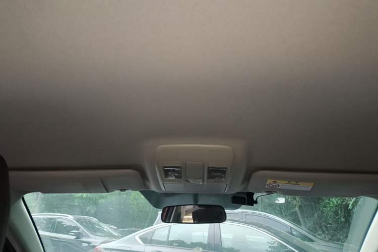 Used Mazda 3 Axela 2019 Cloud-Controlled Version Sedan 1.5L Automatic Comfort Trim China VI Standard Headliner