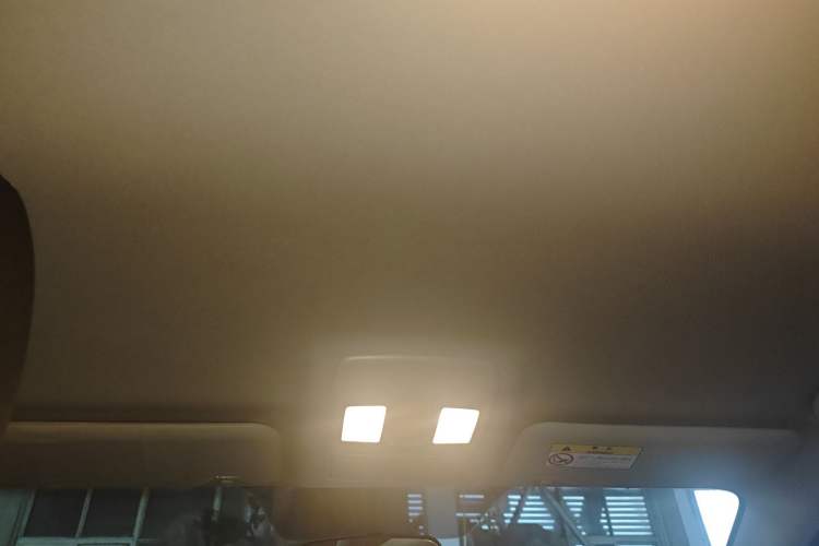 Used Mazda 3 Axela 2019 Cloud-Controlled Version Sedan 1.5L Automatic Comfort Trim China VI Standard Headliner