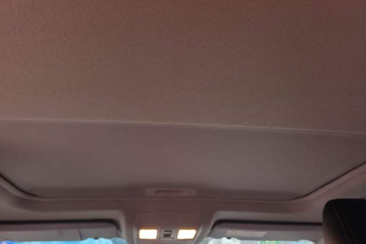 Used Mazda 3 Axela 2019 Cloud-Controlled Sedan 1.5L Automatic Luxury Model China VI Standard Headliner