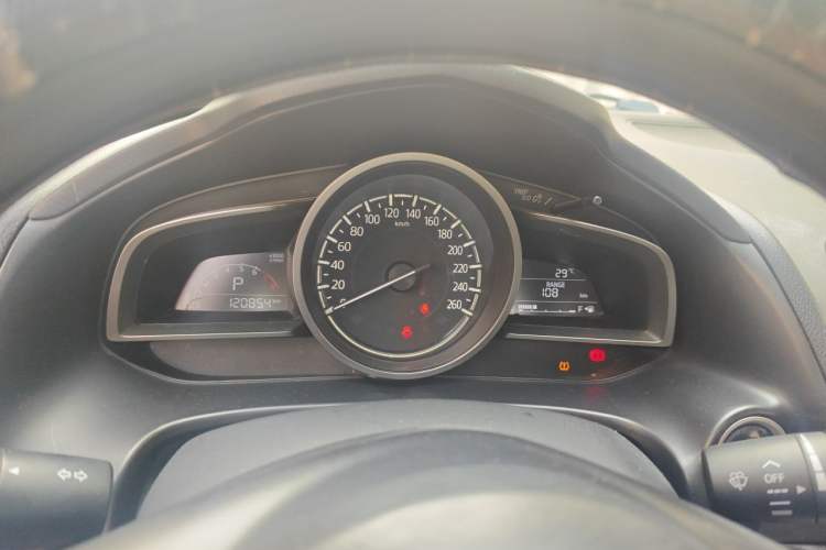 Used Mazda 3 Axela 2019 Cloud-Controlled Version Sedan 1.5L Automatic Comfort Trim China VI Standard Instrument Cluster