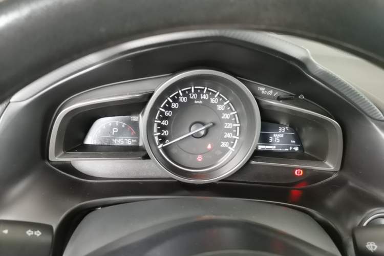 Used Mazda 3 Axela 2019 Cloud-Controlled Version Sedan 1.5L Automatic Comfort Trim China VI Standard Instrument Cluster