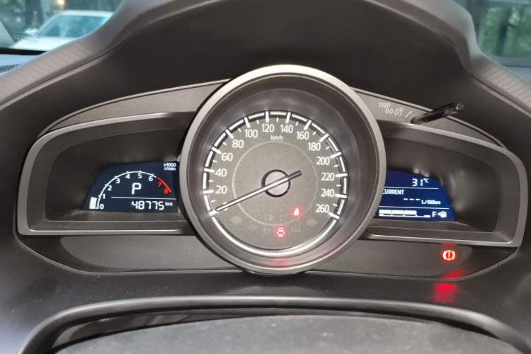 Used Mazda 3 Axela 2019 Cloud-Controlled Version Sedan 1.5L Automatic Comfort Trim China VI Standard Instrument Cluster