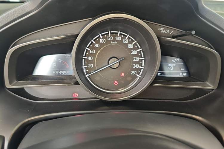 Used Mazda 3 Axela 2019 Cloud-Controlled Sedan 1.5L Automatic Luxury Model China VI Standard Instrument Cluster