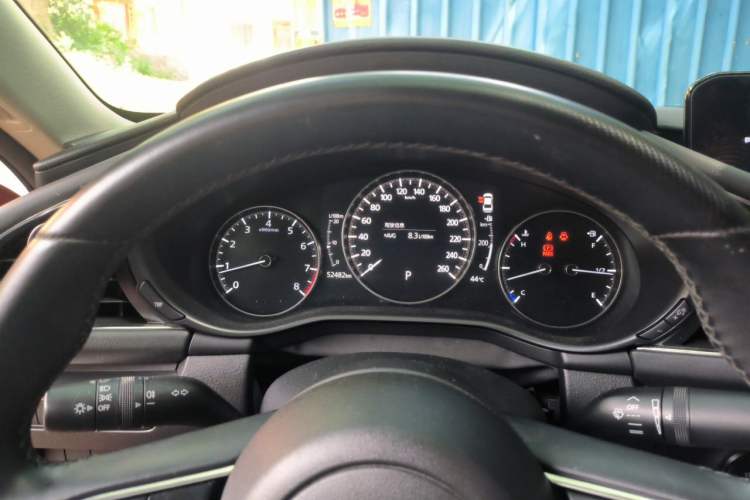 Used Mazda 3 Axela 2019 Cloud-Controlled Version Sedan 2.0L Automatic Flagship Trim China V Standard Instrument Cluster