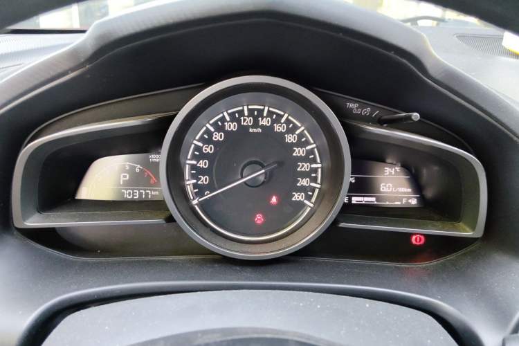 Used Mazda 3 Axela 2019 Cloud-Controlled Version Sedan 1.5L Automatic Comfort Trim China VI Standard Instrument Cluster
