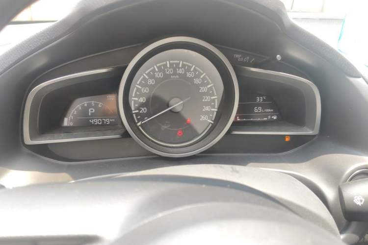 Used Mazda 3 Axela 2019 Cloud-Controlled Sedan 1.5L Automatic Luxury Model China VI Standard Instrument Cluster