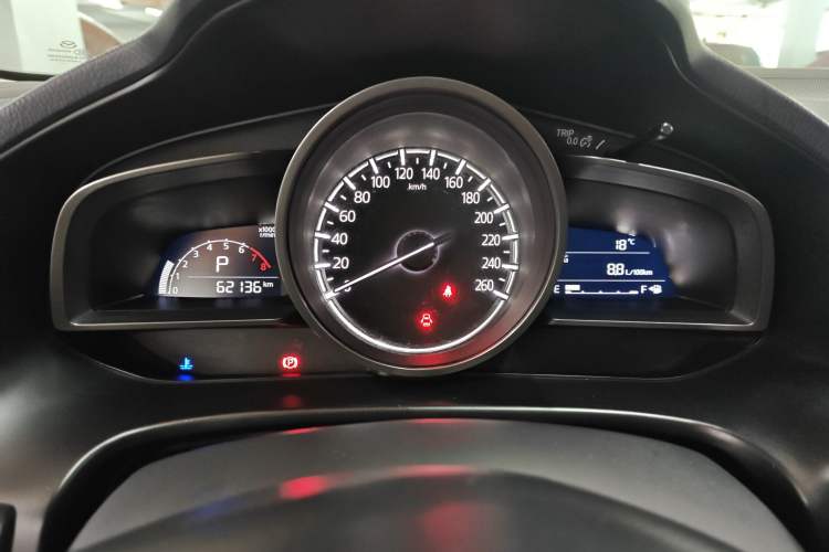 Used Mazda 3 Axela 2019 Cloud-Controlled Sedan 1.5L Automatic Luxury Model China VI Standard Instrument Cluster