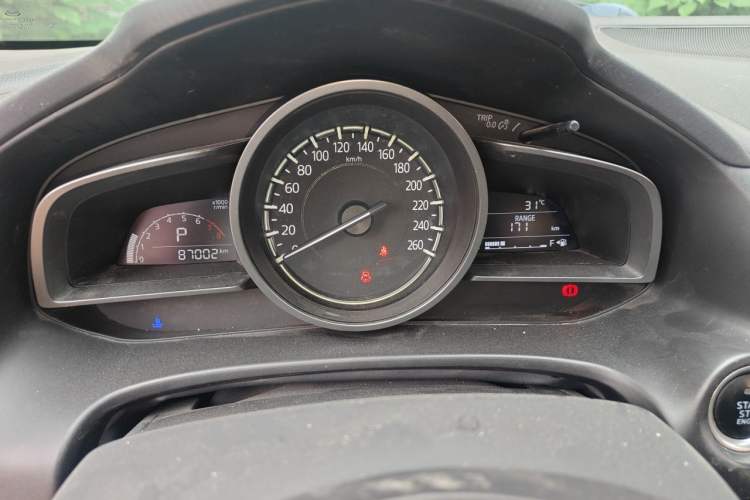 Used Mazda 3 Axela 2019 Cloud-Controlled Version Sedan 1.5L Automatic Comfort Trim China VI Standard Instrument Cluster